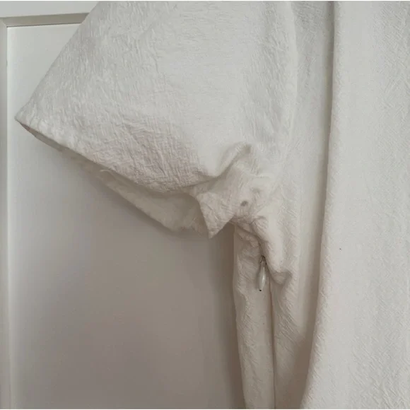 Lisa Says Gah White Mini Dress with Floral Embroidery - Picture 4 of 6